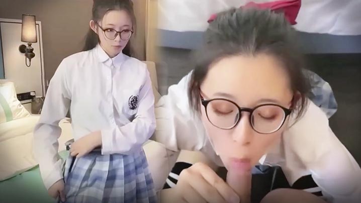 单身宿舍约炮极品身材的美女健身教练教练的臀型很美