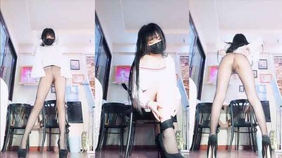 小美女长腿黑丝.